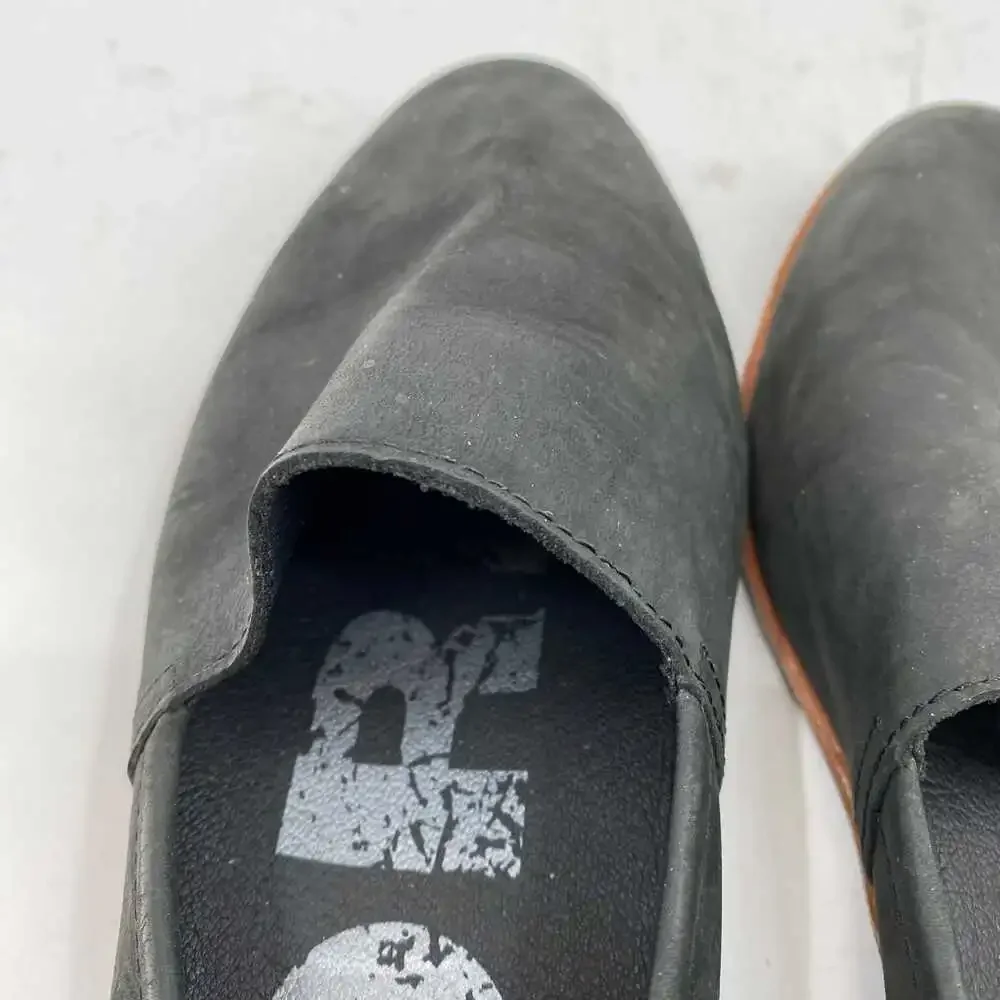 Sorel Black Leather Flats Waterproof Cushioned | Women’s 9.5